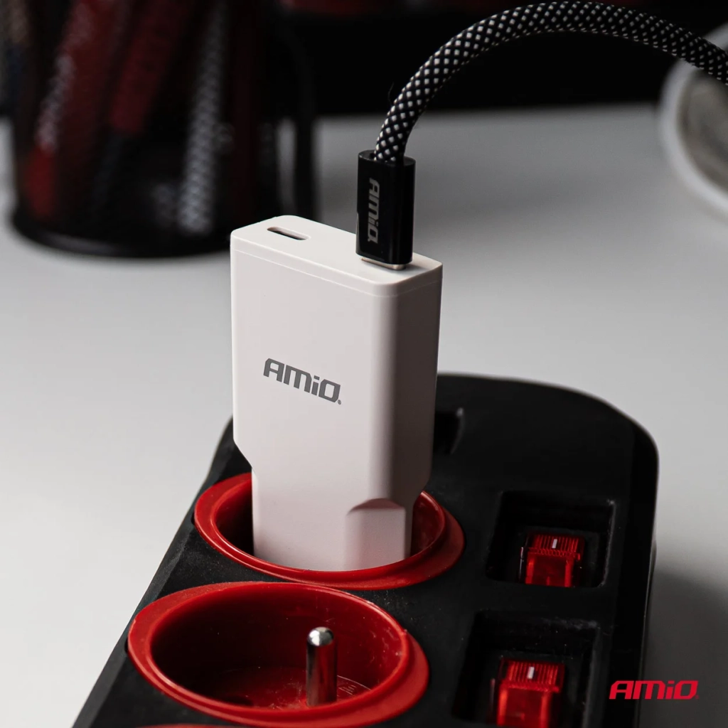 04841 Магнитный USB-кабель USB-C – USB-C 60W 200cm